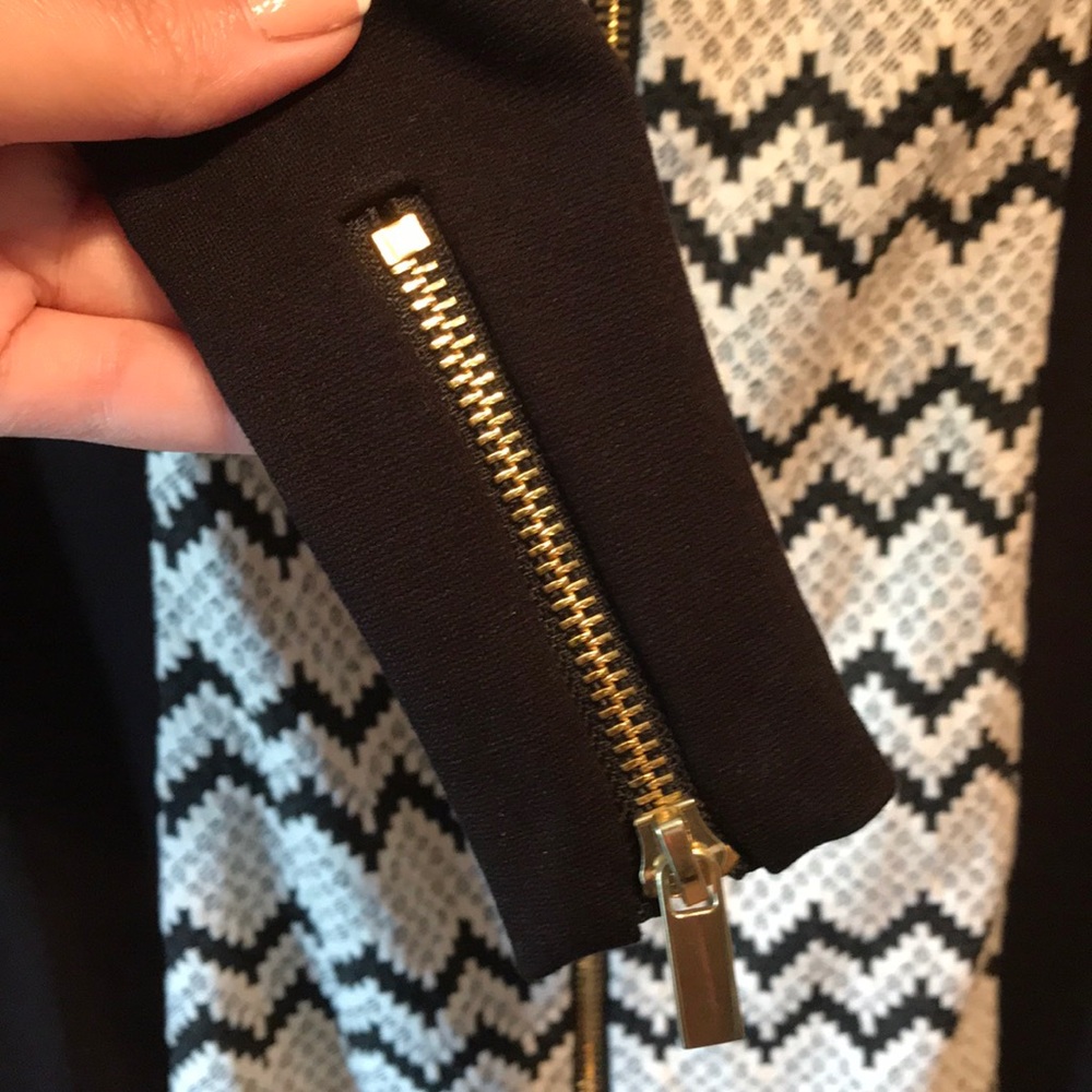 Cache Dress - Picture 9 of 12